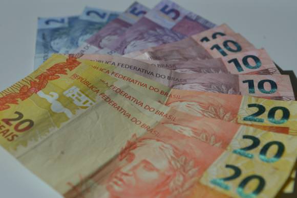 FGC: brasileiro tem menos Incerteza sobre a Economia do País