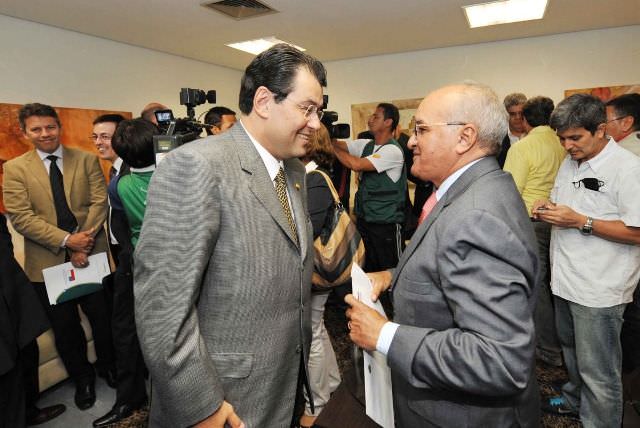 Meio político especula sobre reaproximação de Braga com Melo