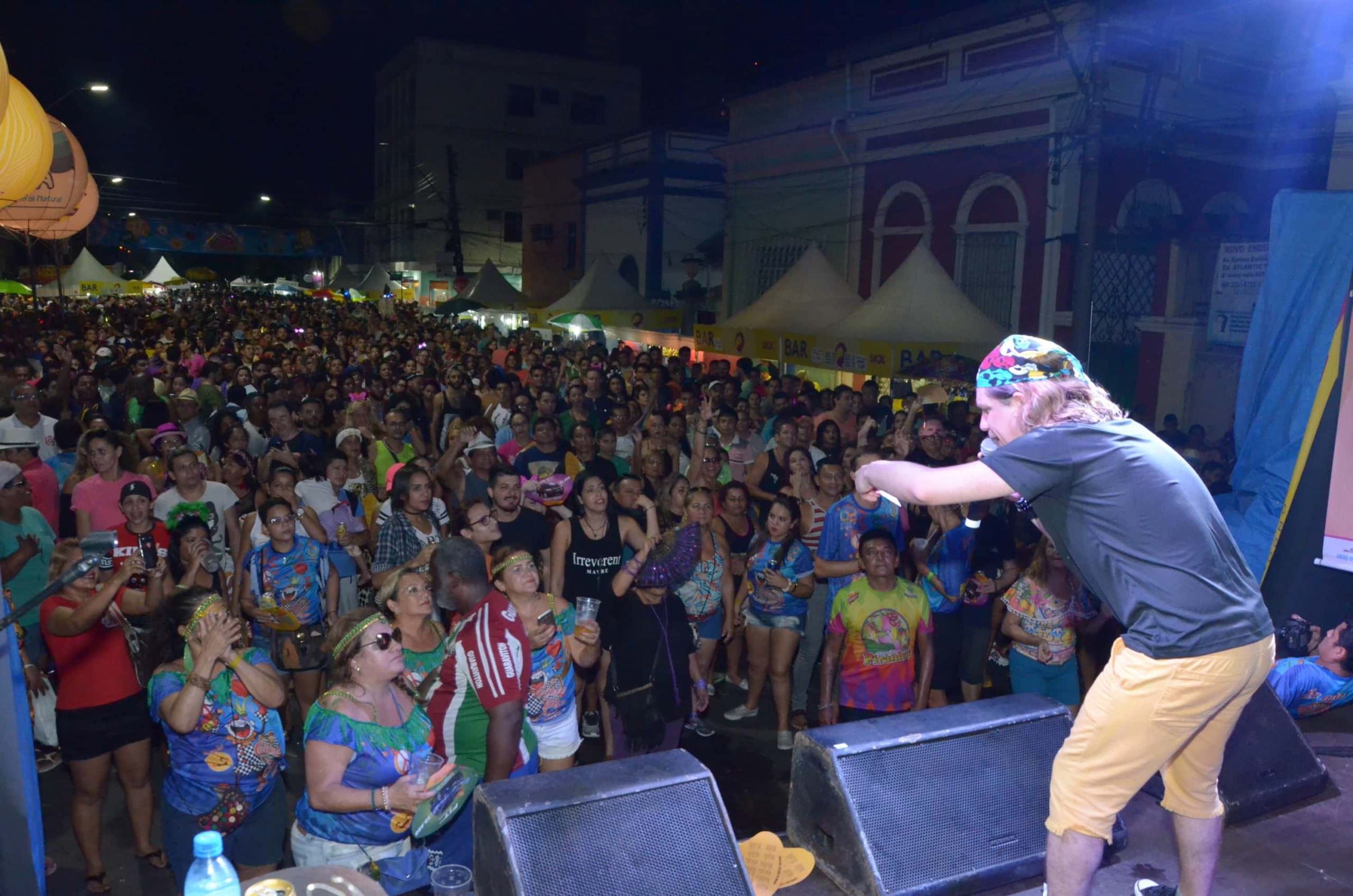 Bloco do Caldeira dá tom saudosista ao Carnaval de rua de Manaus