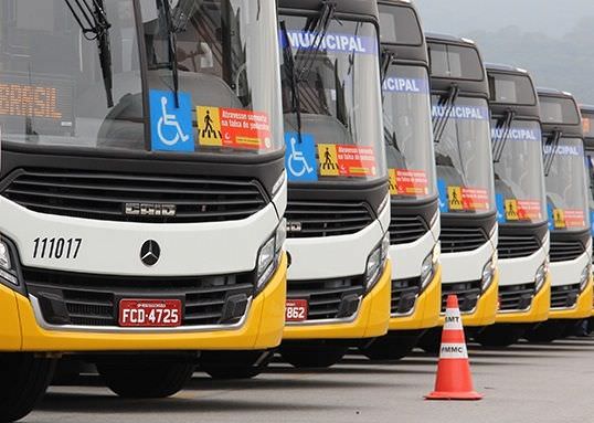 Só 2,5% da frota de ônibus foi renovada desde que prefeito de Manaus reajustou tarifa