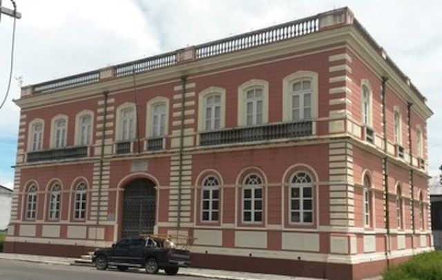 MPF/AM firma acordo para recuperar prédios históricos em Manaus