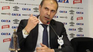 Técnico do Vasco minimiza falha da arbitragem em clássico