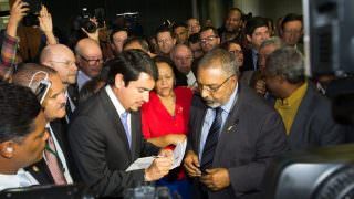 Oposição protocola no Senado requerimento para CPI da Previdência