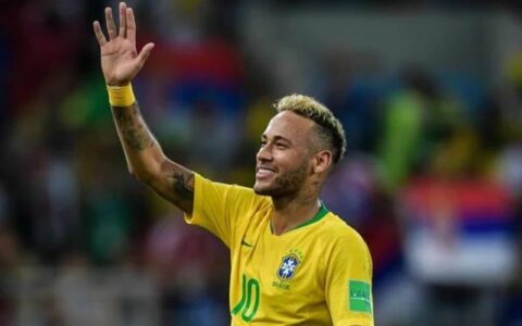 Neymar está a três gols de alcançar Romário na artilharia da seleção brasileira