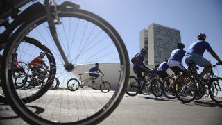 Ciclistas desenvolvem aplicativos para ajuda mútua em grandes cidades