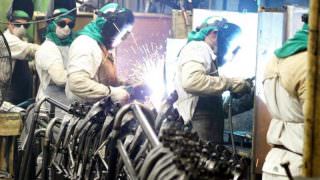 Produção industrial sobe 0,1% em fevereiro e acumula alta de 0,3% no bimestre