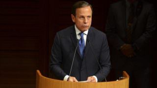 Acordem mais cedo, vagabundos, diz Doria após tentativa de bloqueio à prefeitura