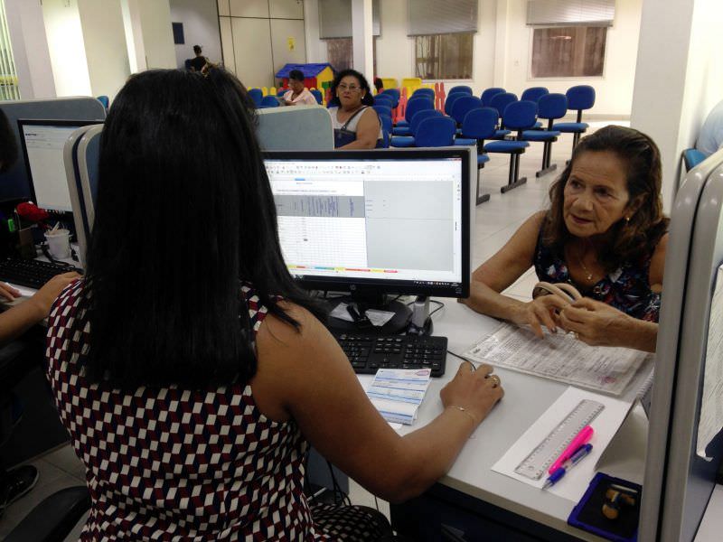 Prefeitura de Manaus convoca aposentados e pensionistas nascidos em dezembro para recadastro