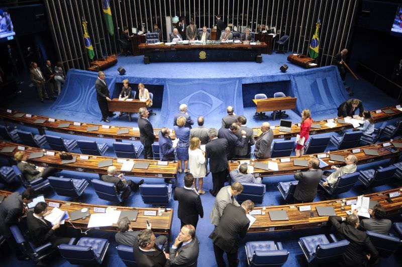 Congresso negocia acordão para 'anistiar' parte do mundo político