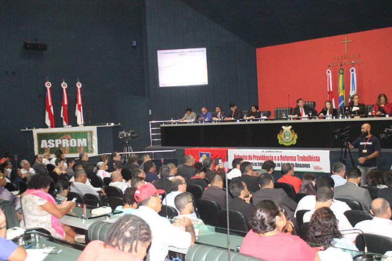 Em Audiência, trabalhadores do AM dizem não às reformas Previdenciária e Trabalhista e encaminham Moção de Repúdio ao Congresso Nacional