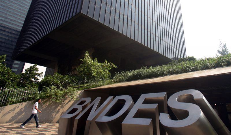 Empréstimo do BNDES a empresas menores sobe 200%