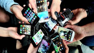Acesso à internet por dispositivos móveis dobra no Brasil