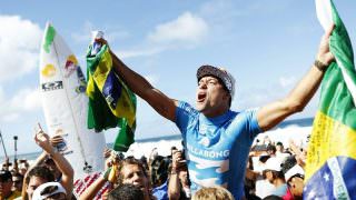 Mineirinho é campeão da etapa de Saquarema do Mundial de surfe
