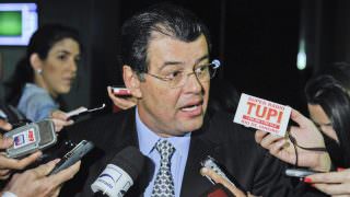 Em nota, Eduardo Braga afirma que vai processar delator da JBS