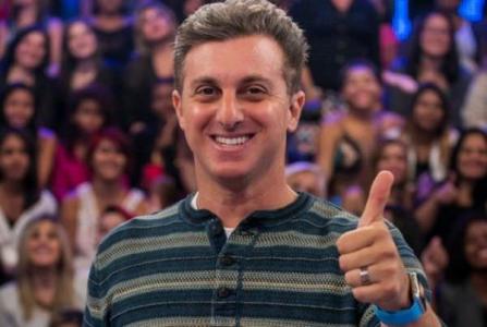 'Não vou fugir da raia', diz Huck sobre vida política