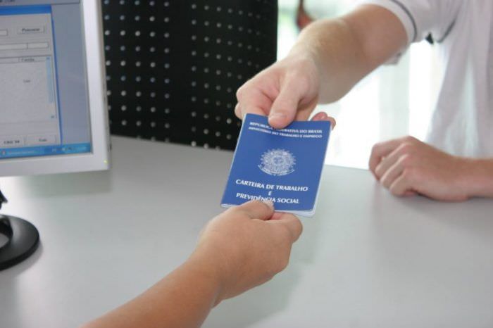 Brasil criou 34.253 novas vagas de emprego em maio