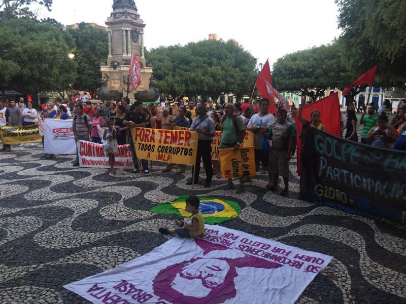 Centrais sindicais realizam ato em adesão à Greve Geral, em Manaus, nesta sexta (30)