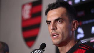 Rhodolfo é apresentado oficialmente no Ninho do Urubu: "Sempre sonhei em vestir essa camisa"
