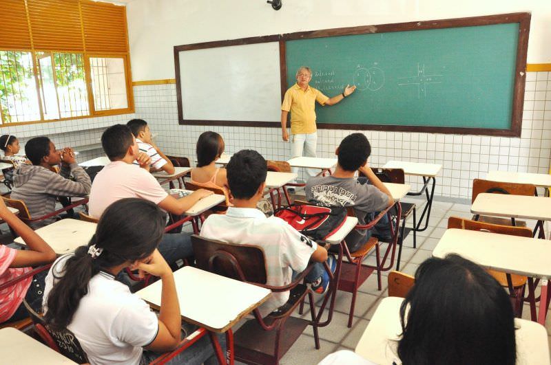 Unicef lança plataforma para auxiliar municípios na luta contra exclusão escolar