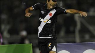 Vasco tem quatro pendurados e pode perder peças importantes contra o Flamengo