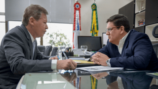 Prefeitura e TCE vão gastar R$ 1 milhão para construir passarela no V8