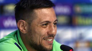 Diego Alves não descarta jogar no Flamengo: 'atrai qualquer jogador do mundo'