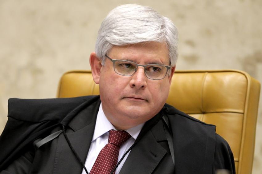 Janot diz que tem 'melhores expectativas' quanto ao trabalho de Raquel Dodge
