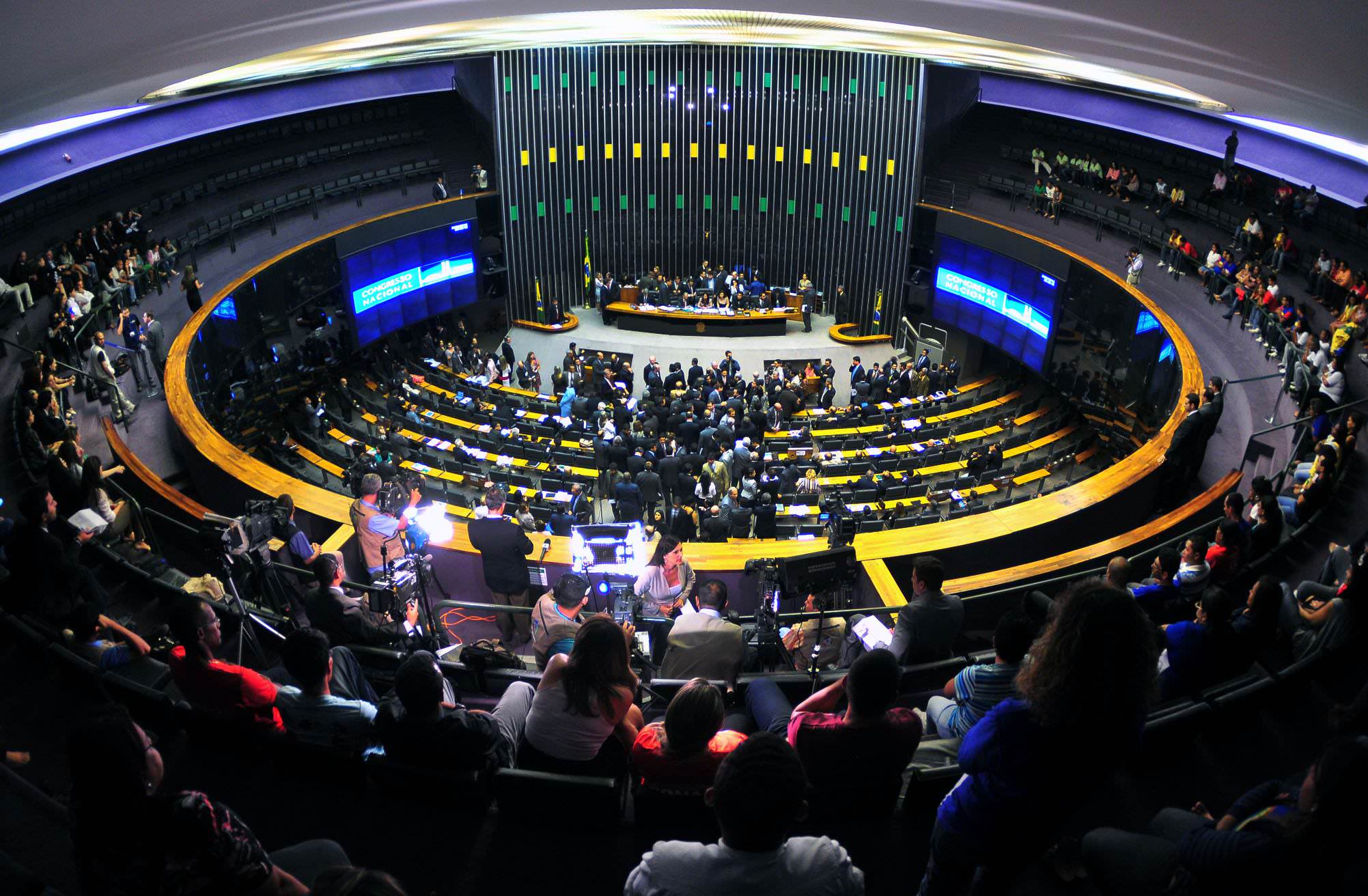 Lan houses e cybercafés podem ter novas regras de funcionamento