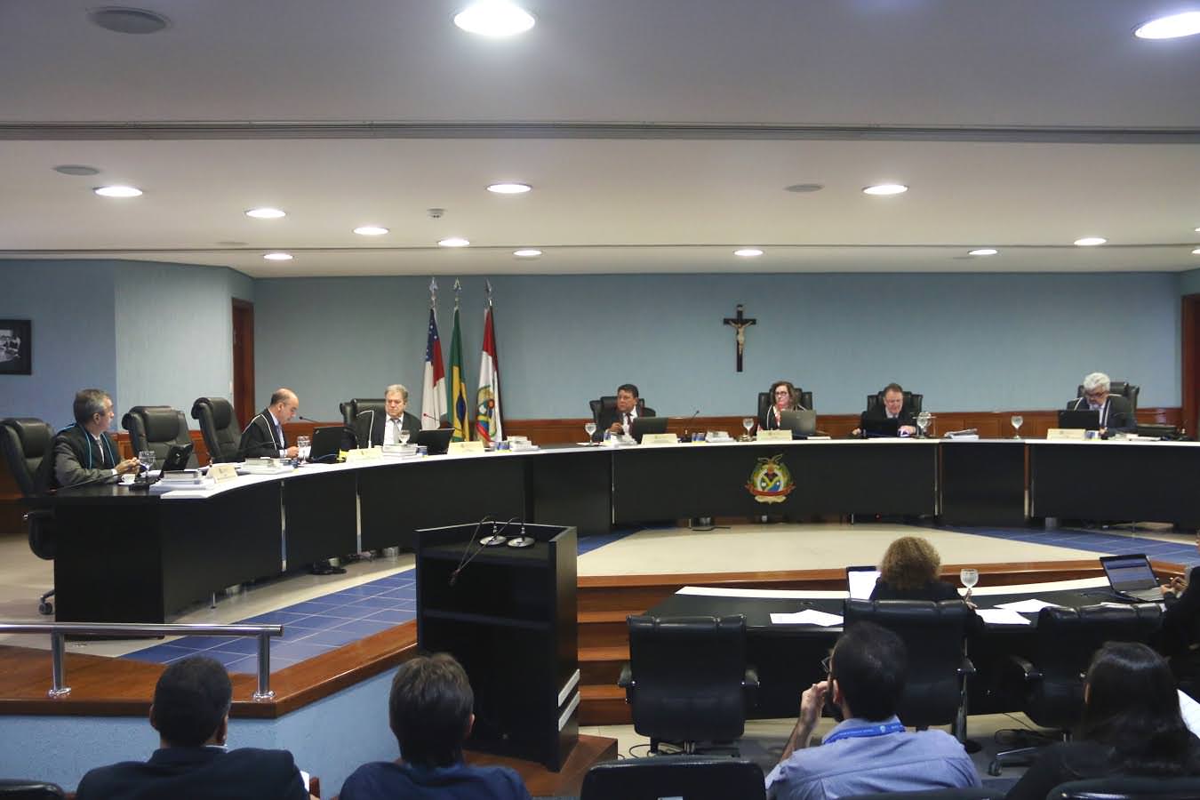 Por unanimidade, TCE reprova as contas do ex-prefeito Ângelus Figueira