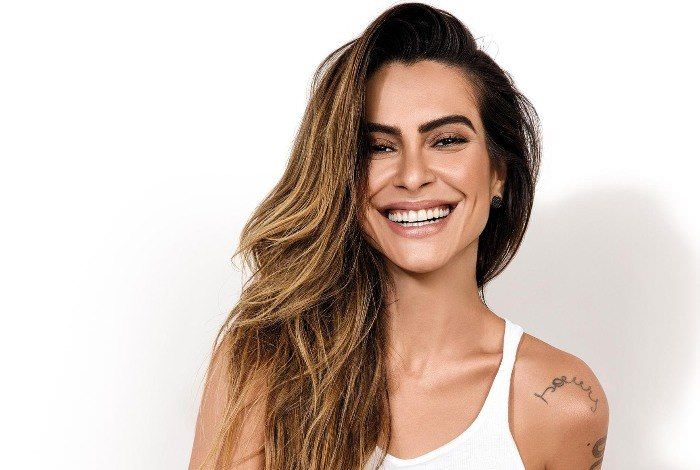Cleo Pires rebate críticas após revelações sobre sexo: 'puritanos e hipócritas'