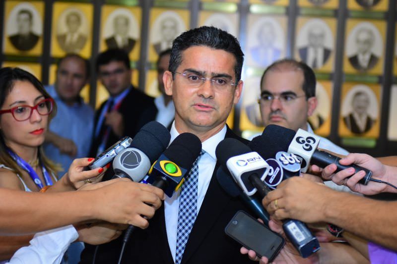 David Almeida anuncia recuperação financeira do Estado