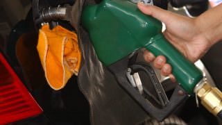 Petrobrás mantém preço médio da gasolina nas refinarias em R$ 1,5