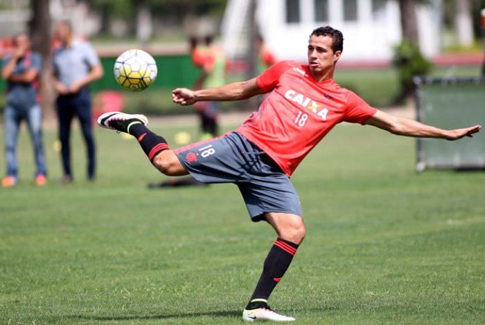 Baixa no Flamengo! Leandro Damião está perto de retornar ao Internacional