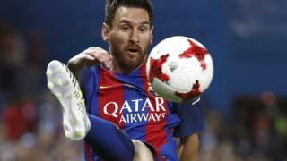 Messi renova com Barcelona até 2021
