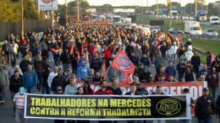 Metalúrgicos protestam contra a reforma trabalhista na Anchieta