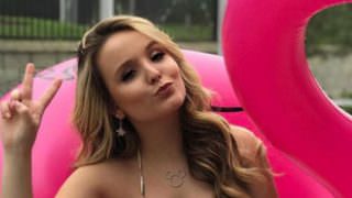 Larissa Manoela revela sonho: 'Quero ser mãe antes dos 30'