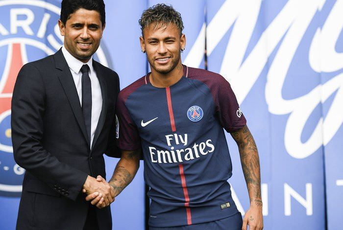 Neymar afirma: 'Não sabem da minha vida, dinheiro nunca foi prioridade'