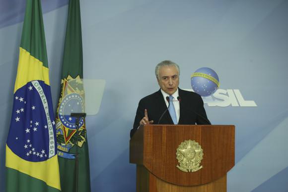 Após rejeição de denúncia, Temer diz que segue com ações necessárias para o país