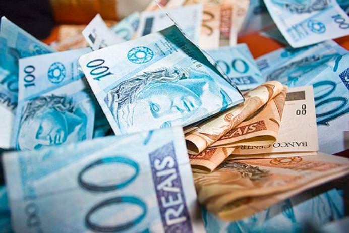 Comissão Mista do Orçamento aprova revisão da meta fiscal de 2017 e 2018