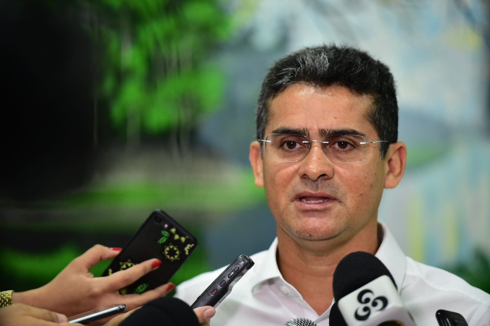 David Almeida anuncia pagamento de R$ 236 milhões em abono para 31 mil professores