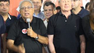 Amazonino diz que não precisa do apoio de candidatos derrotados