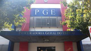 PGE-AM abre processo seletivo para contratar estagiários