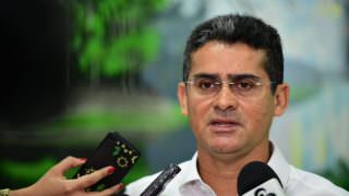 David Almeida anuncia pagamento de R$ 236 milhões em abono para 31 mil professores