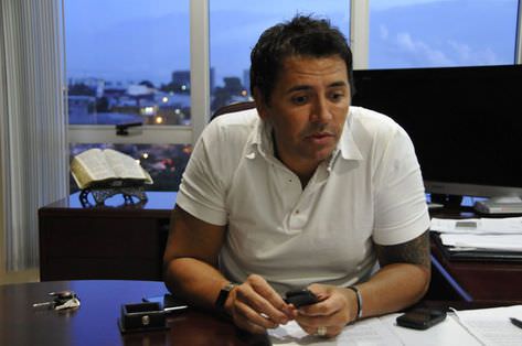 Após exames, médicos afirmam que cérebro de Sabino não apresenta mais sangramento