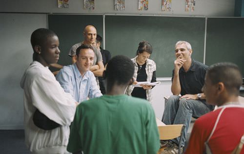 Proposta na Câmara prevê promoção por mérito aos professores