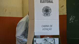 Prefeito de Manaus tenta intervir na eleição suplementar