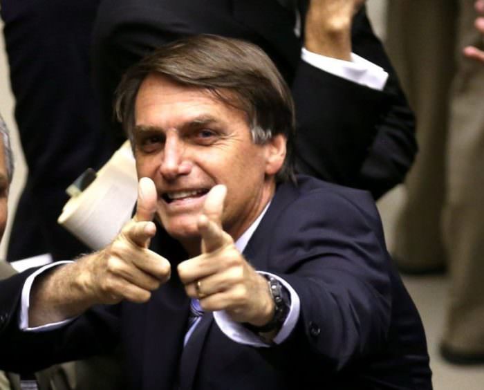 Bolsonaro quadruplica ausência na Câmara
