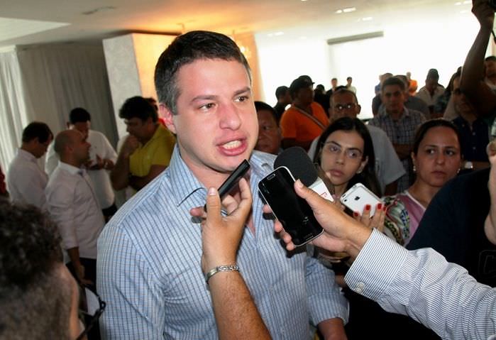 Arthur Bisneto vai administrar orçamento de R$ 203 milhões