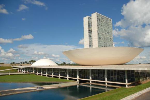 Câmara vota matéria que acaba com as coligações proporcionais