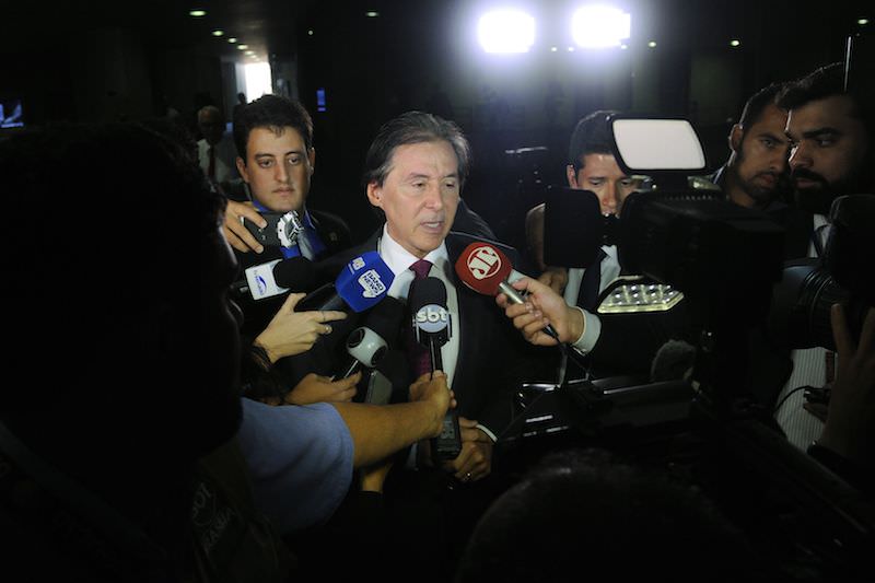 Eunício cria comissão para elaborar substitutivo à proposta de fundo eleitoral